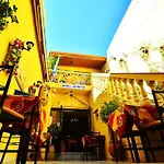 Olympos بيت ضيافة Rhodes City