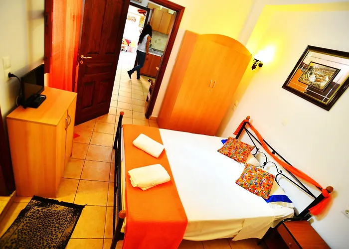 Konukevi Olympos 3*