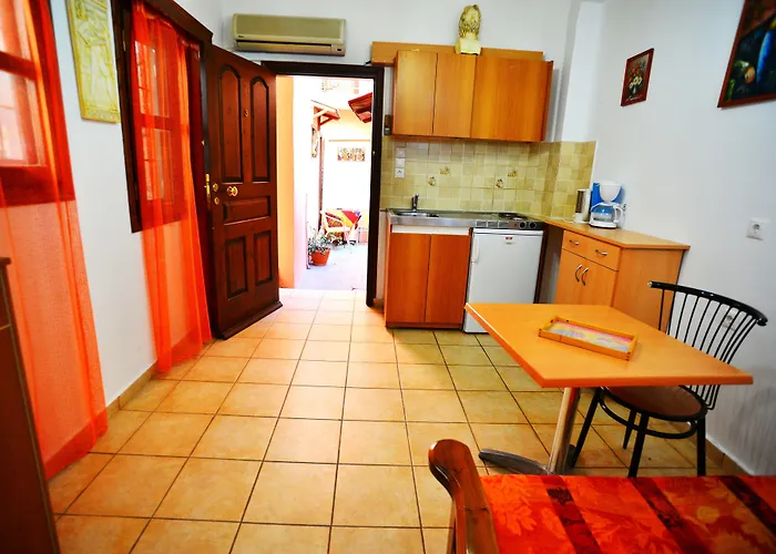 Konukevi Olympos 3*